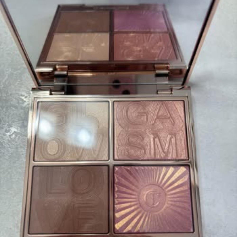 Charlotte Tilbury Glowgasm Face Palette